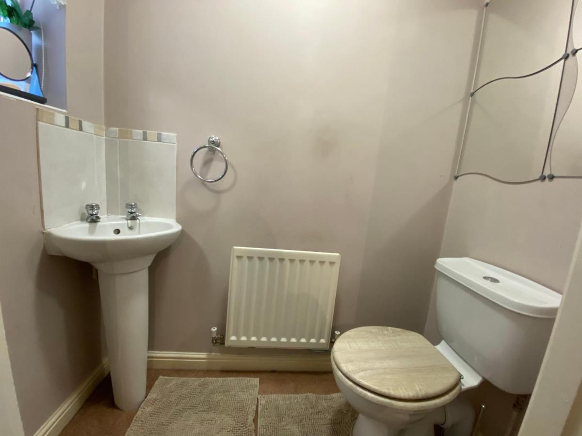 Wellingborough Cosy Hub Villa Great Harrowden Luaran gambar