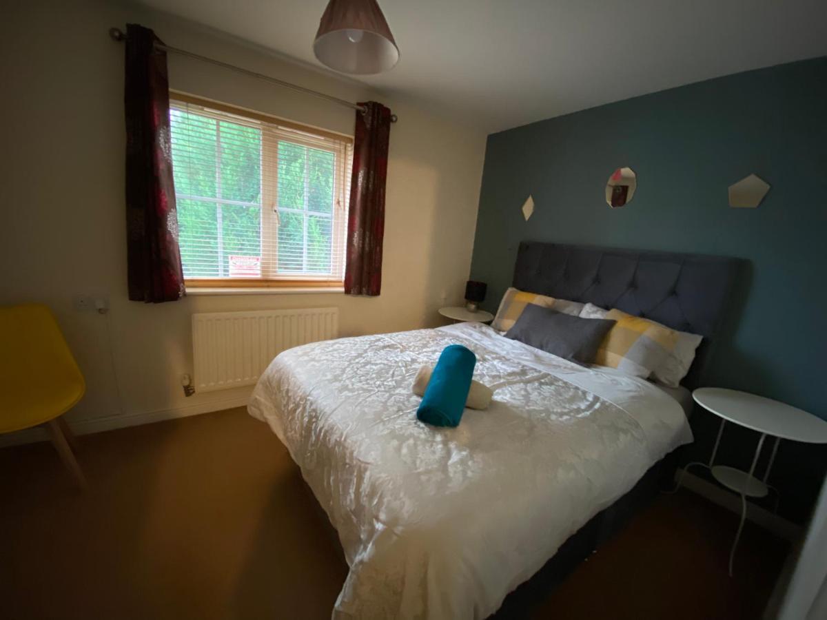 Wellingborough Cosy Hub Villa Great Harrowden Luaran gambar